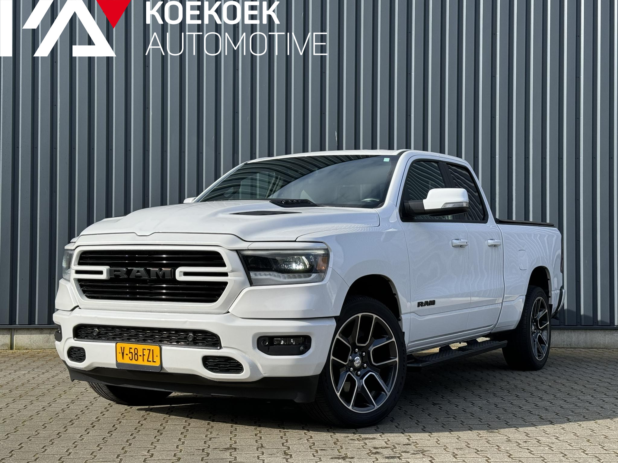 Dodge Ram 1500 Sport 5.7i V8 Hemi