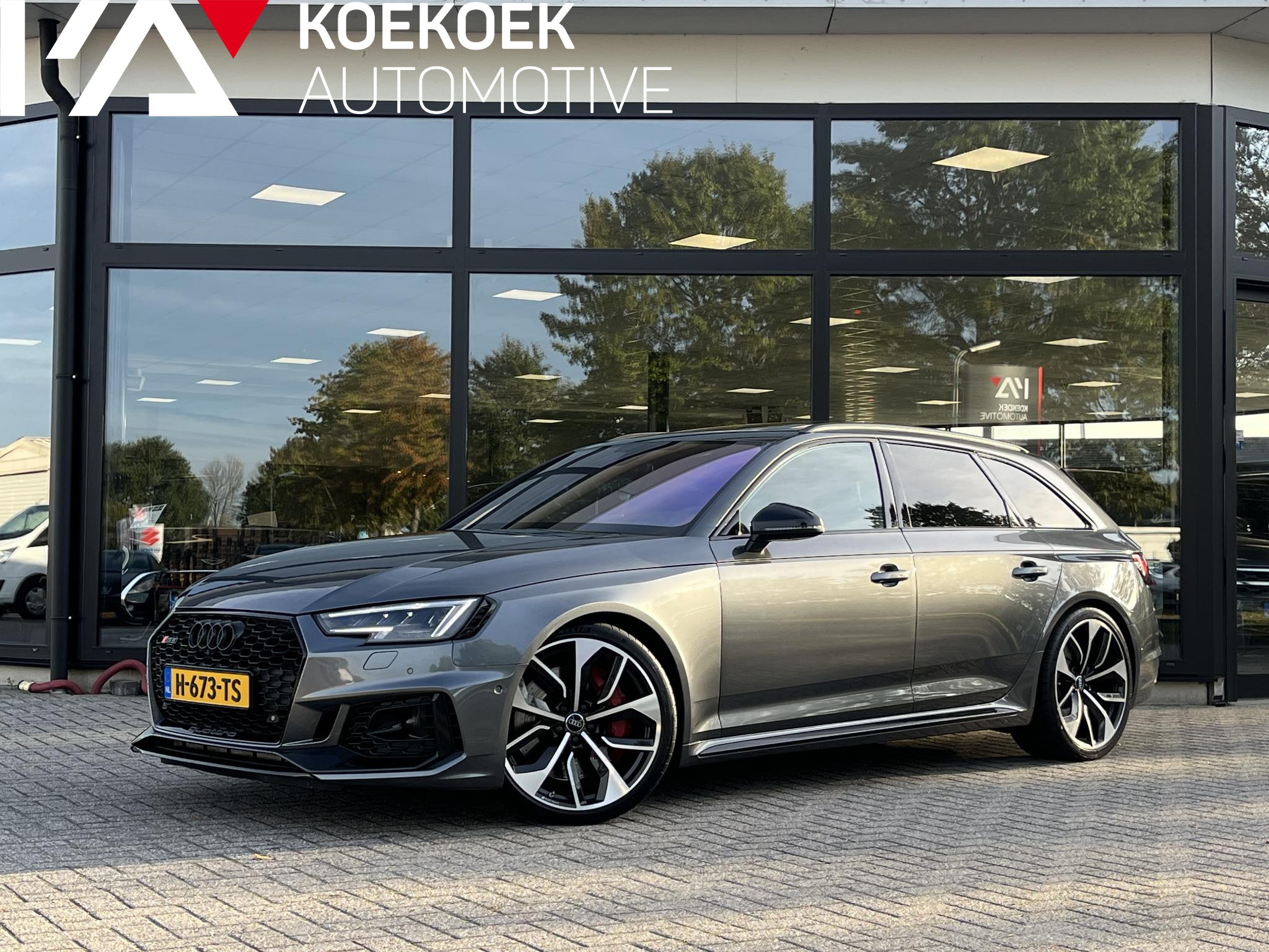 Audi A4 Avant RS4 Quattro Pro Line Plus