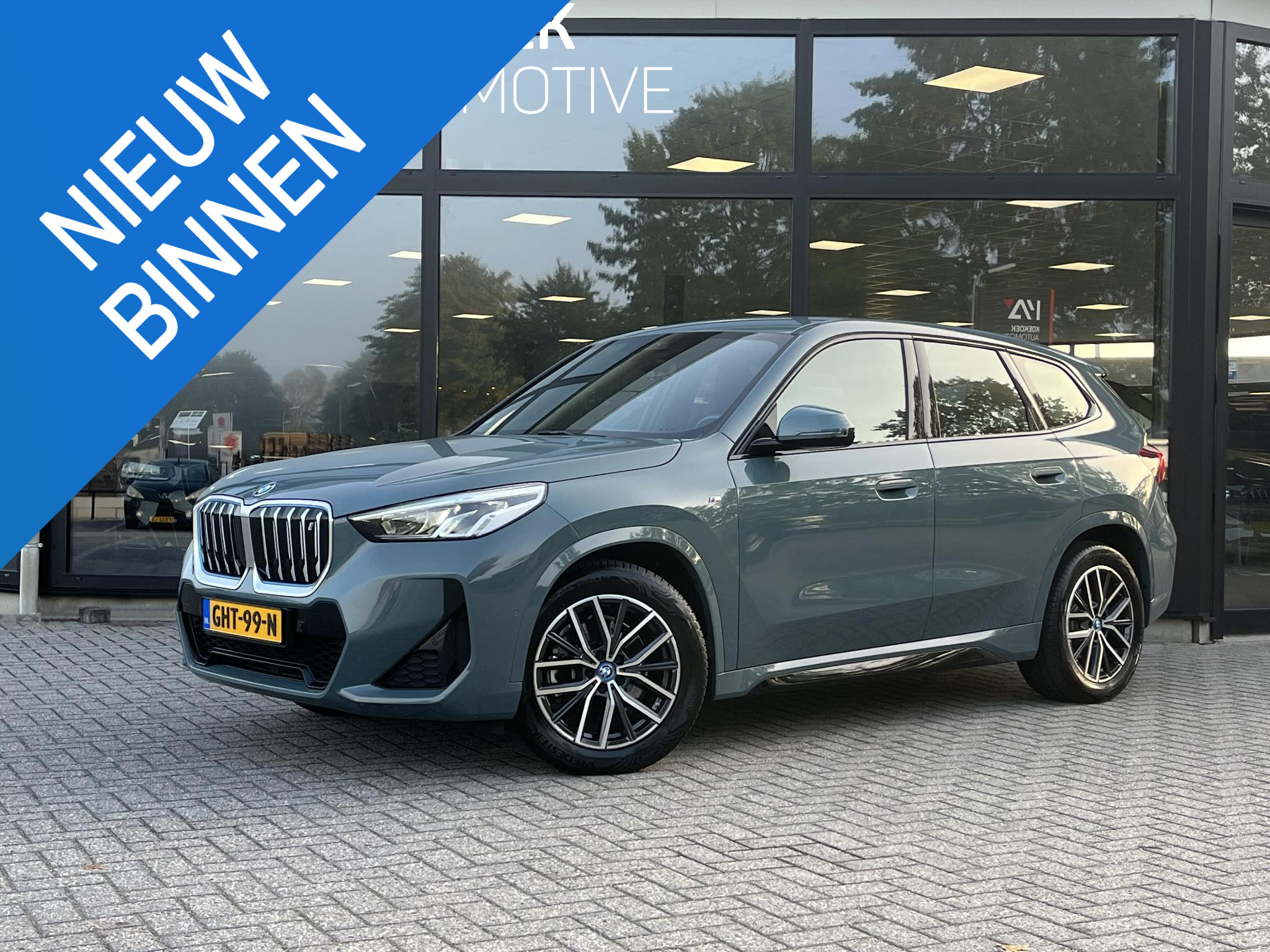 BMW iX1 xDrive30 67 kWh